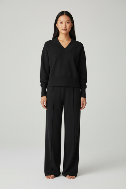 Jaylinn -Comfortabele Luxe  Dames Loungeset met V-hals – Alle seizoenen