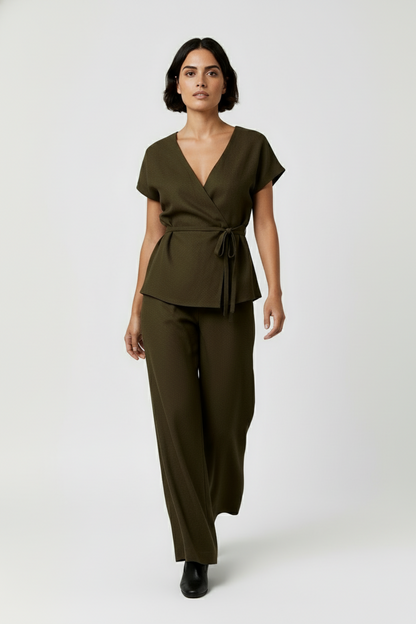 Calinda – Tweedelige dames set – Overslagtop met strik - wijde pantalon – Lente / Zomer