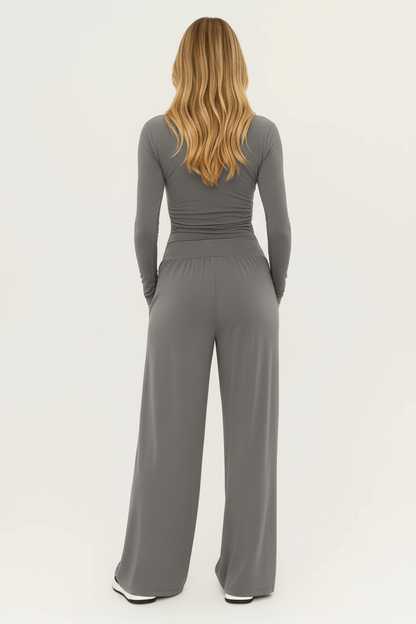 Carmen – Tweedelige dames set – Wikkeltop - pantalon – Polymix - Lente / Zomer