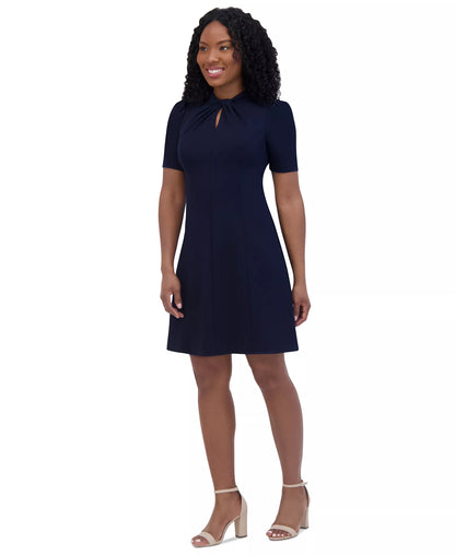 Whitney - Dames petite jurk met gedraaide halslijn en korte mouwen - Polyester mix- Lente / Zomer