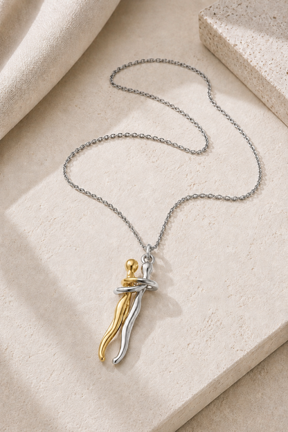Daira – Dames knuffelketting – Symbolische omhelzing hanger – Luxe cadeausieraad