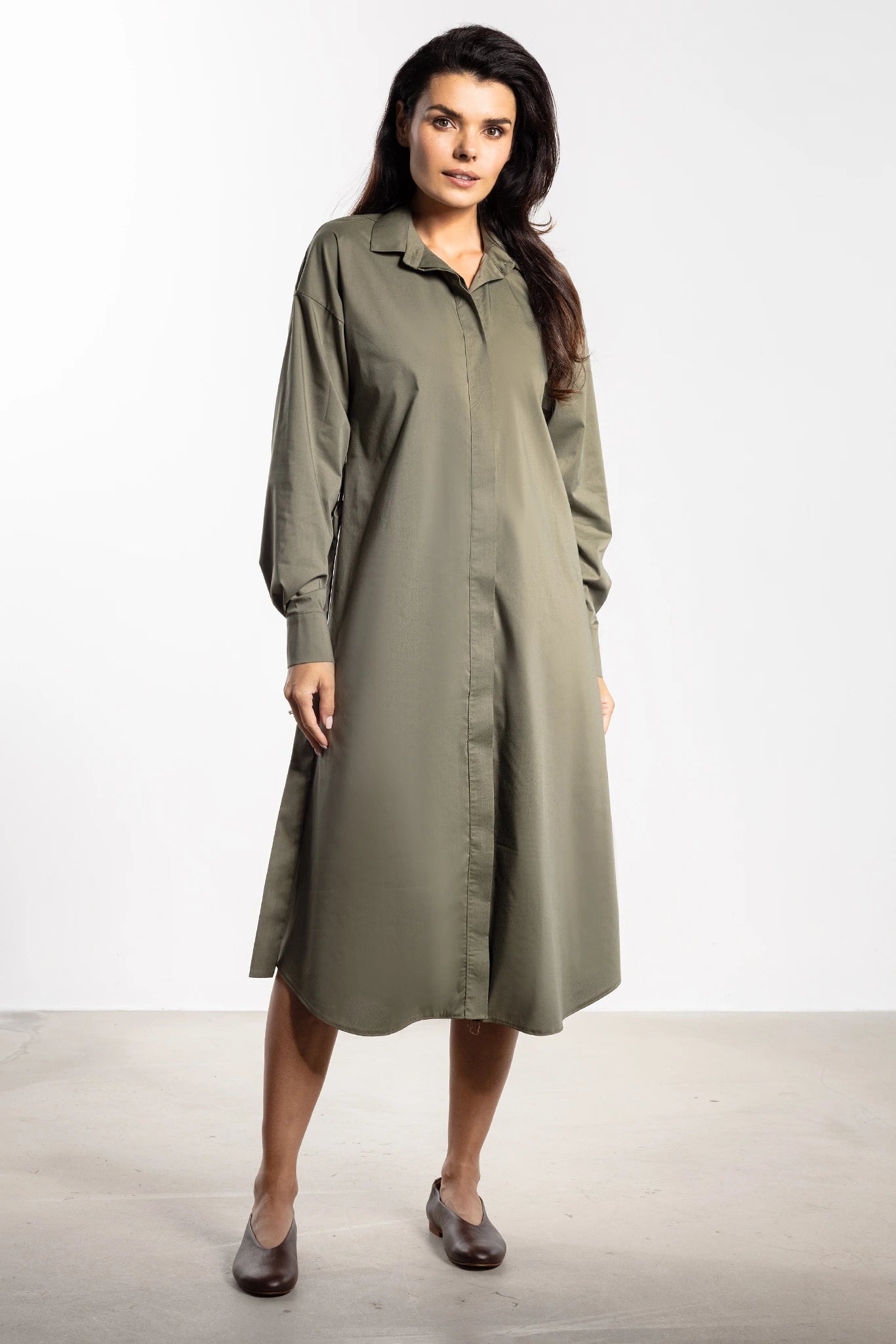 Lourles - Comfortabele dames midi-jurk met lange mouwen - Katoenmix - Lente / Zomer