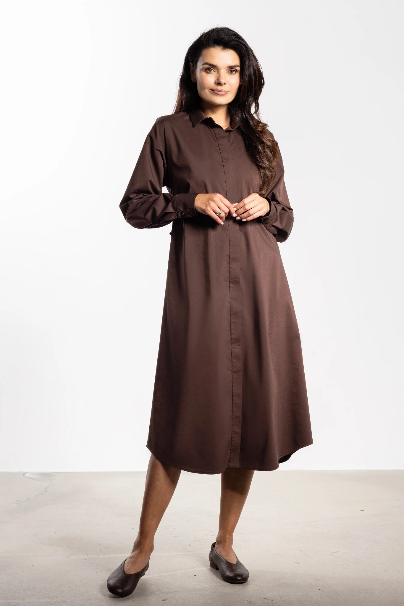Lourles - Comfortabele dames midi-jurk met lange mouwen - Katoenmix - Lente / Zomer