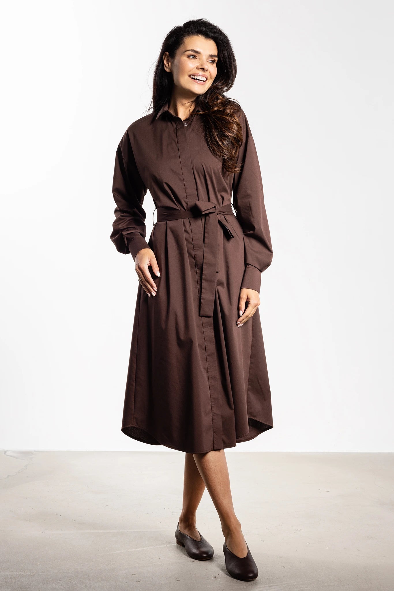 Lourles - Comfortabele dames midi-jurk met lange mouwen - Katoenmix - Lente / Zomer