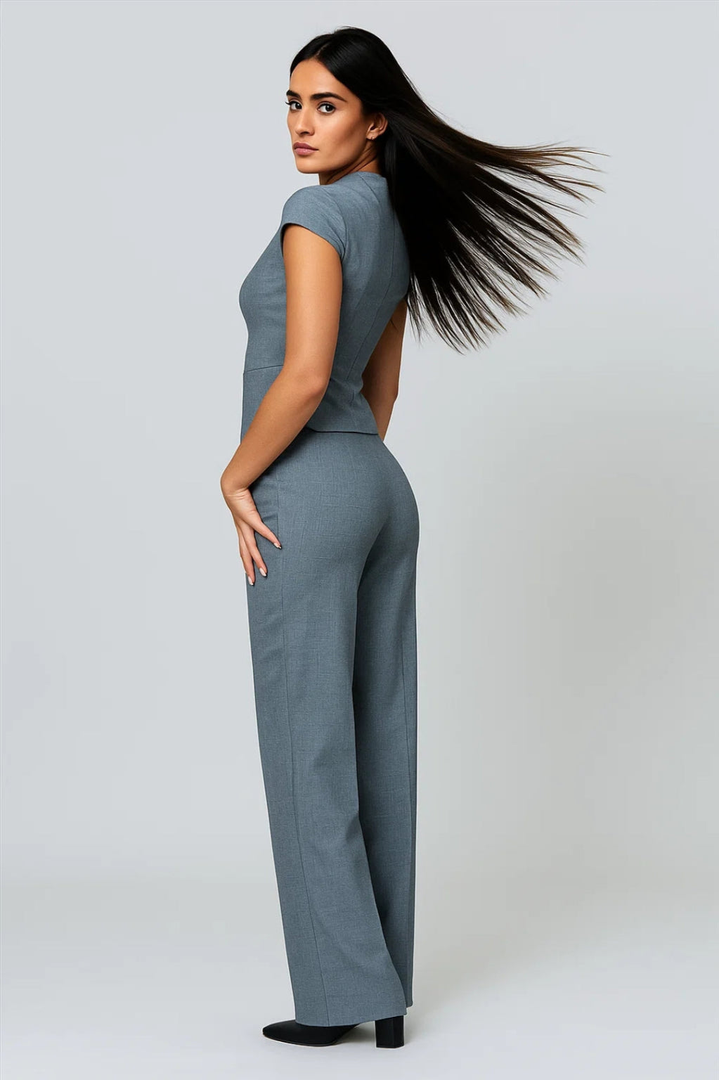 Lynn – Getailleerde Dames Set - Top met Korte Mouw - Pantalon - Polymix - Lente / Zomer