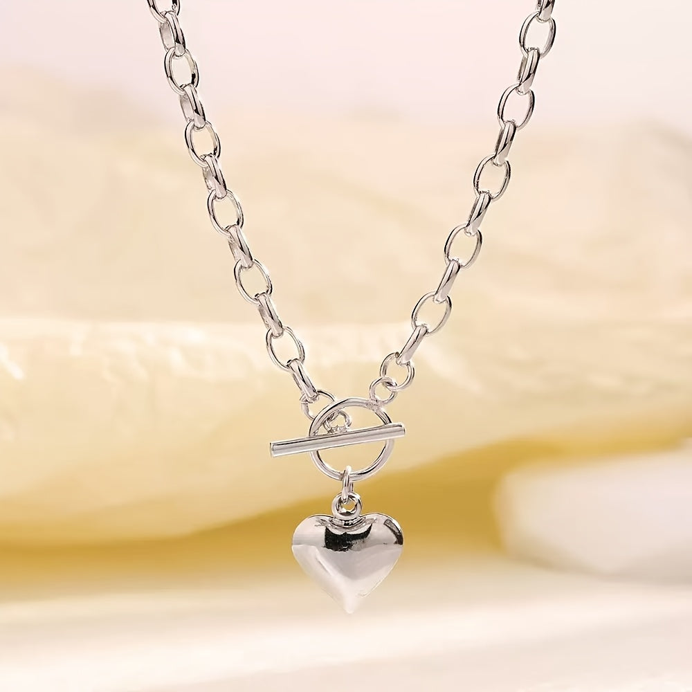 Odila - Dames ketting met hartje hanger – Roestvrij staal – Verzilverd