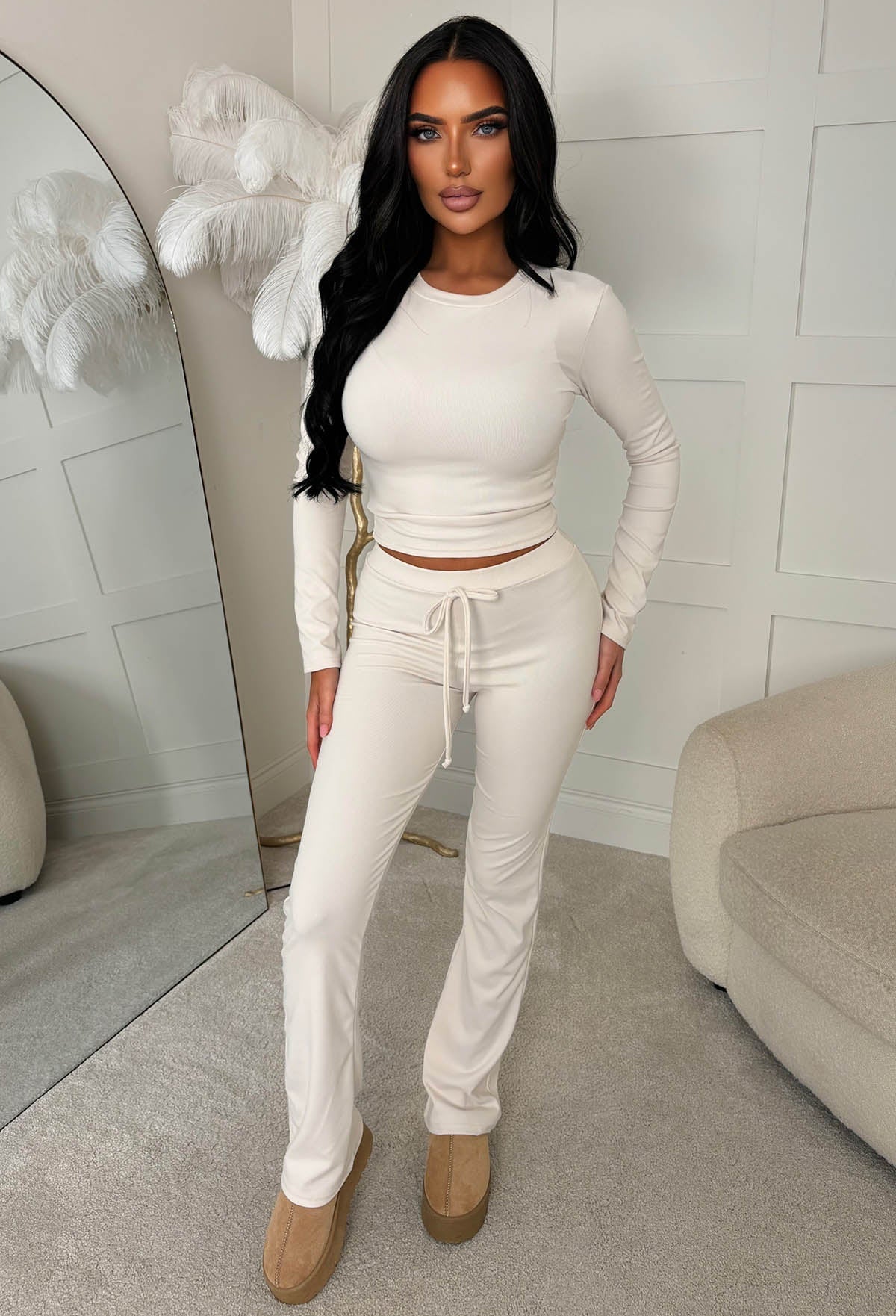 Isabeau – Dames loungewear set met koord en korte top – Polyester – Alle seizoenen